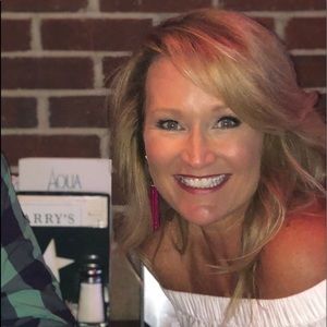 Meet your Posher, Melanie